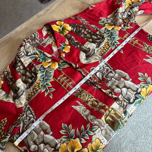 Hilo Hattie Tiki Idols Hibiscus Tropical Hawaiian Button Up Shirt Red M - Picture 8 of 9